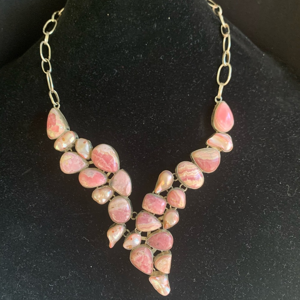 Bubblicious Beauty Spring Statement Necklace - image 2